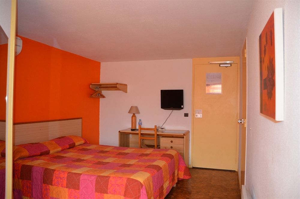 Brit Hotel Plaisance A9/A61 Narbonne Exterior foto